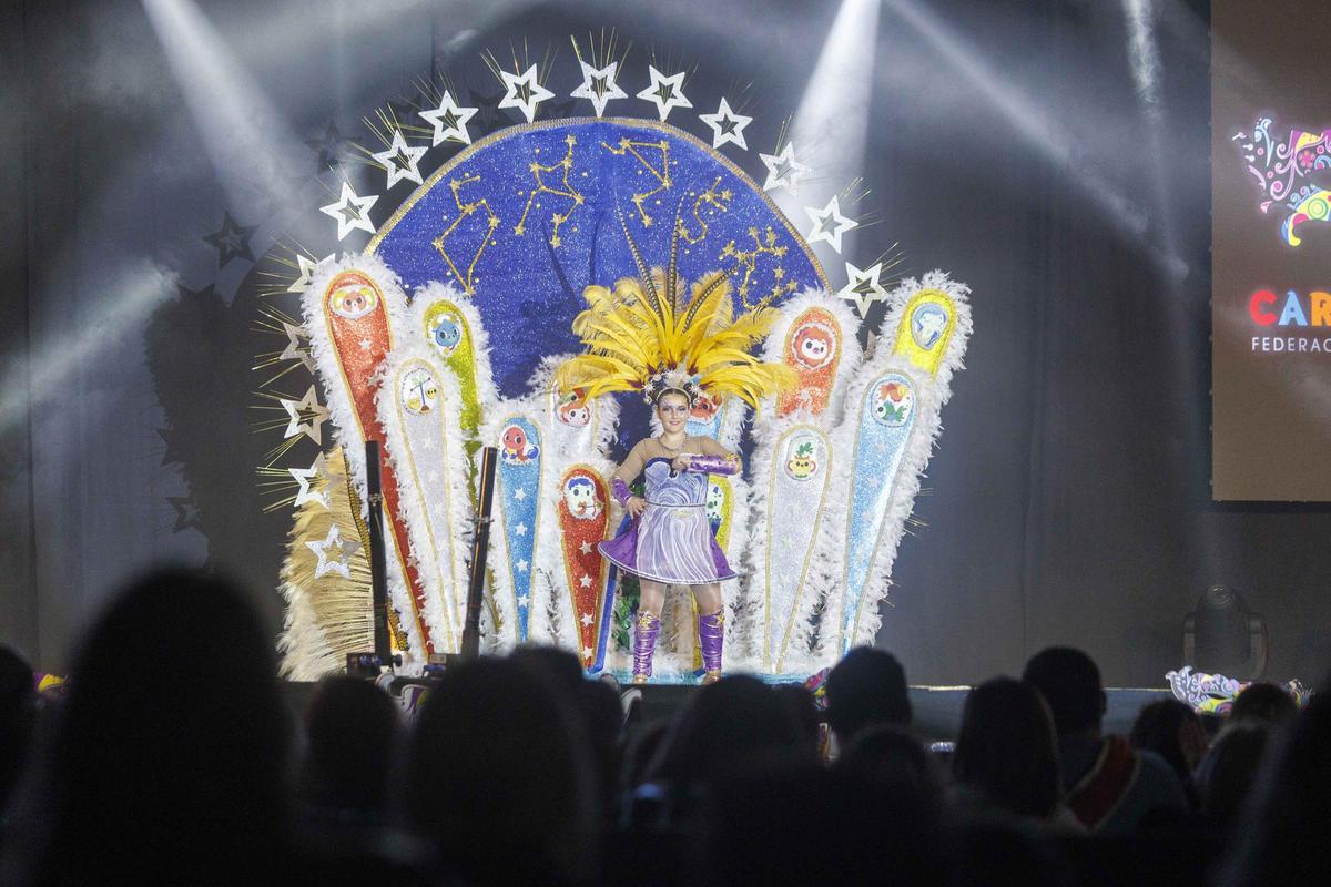 Las fotos de la elección de la reina infantil carnaval Las fotos de la elección de la reina infantil carnaval