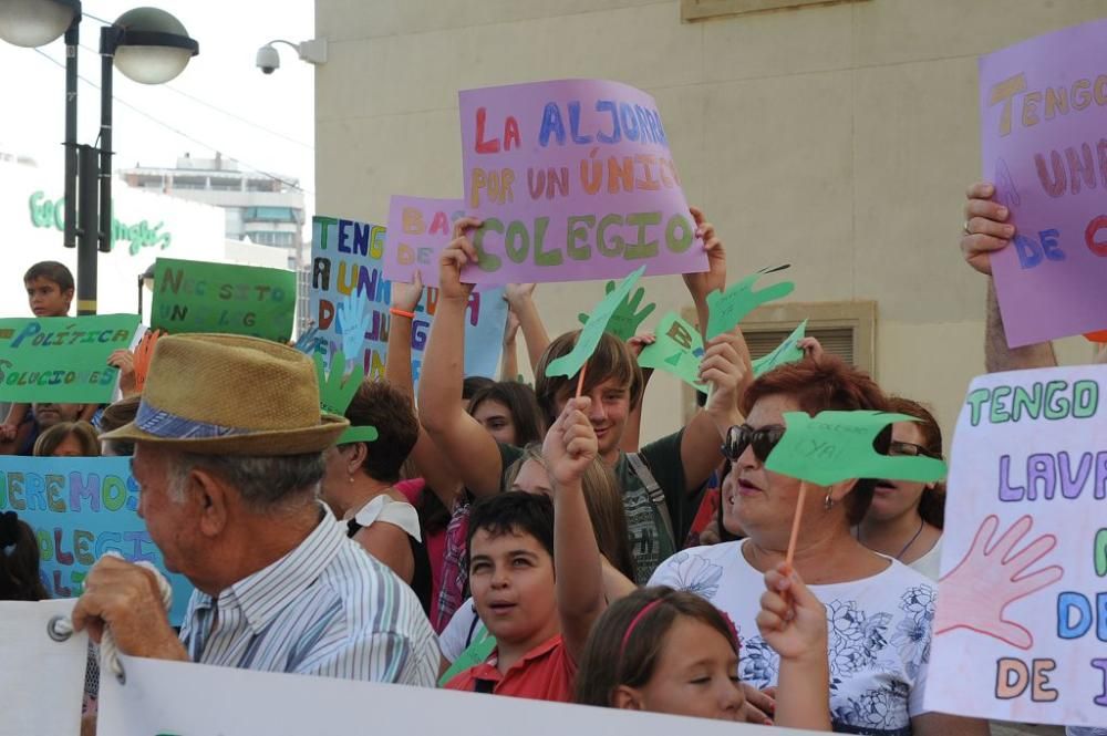 Manifestación de los padres de La Aljorra