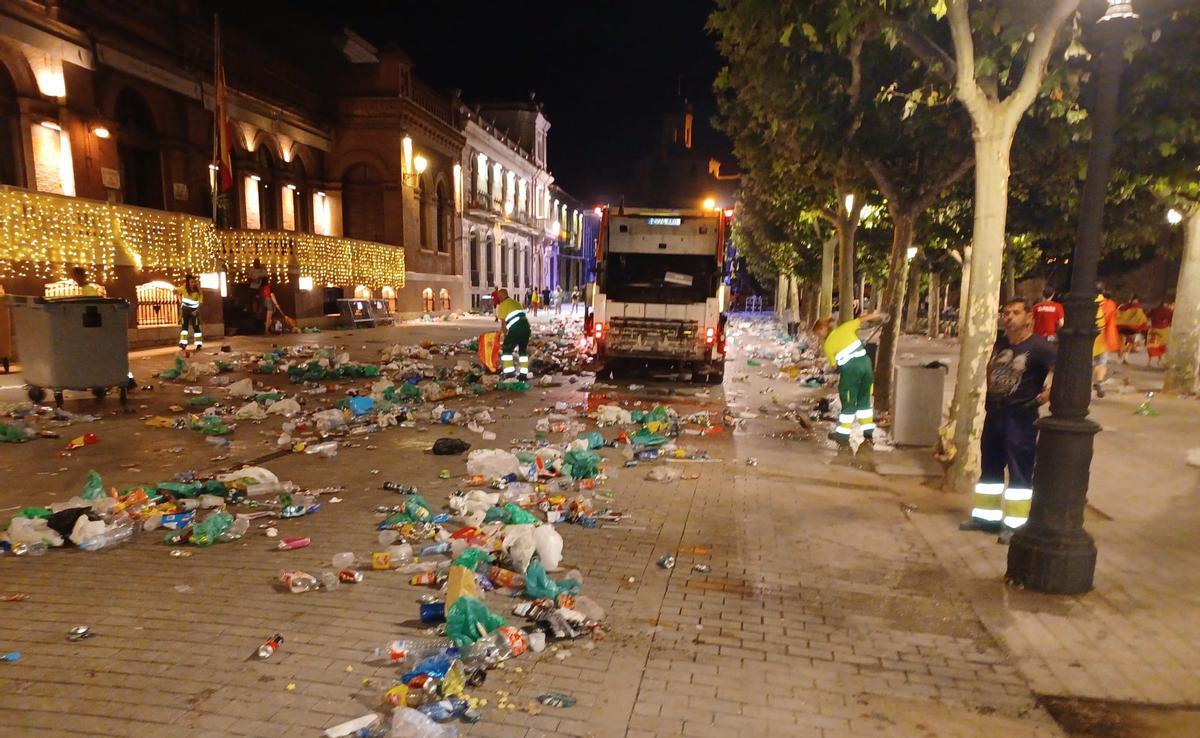 Valoriza desplegó un dispositivo especial de limpieza para la celebración del Mundial conquistado por España.