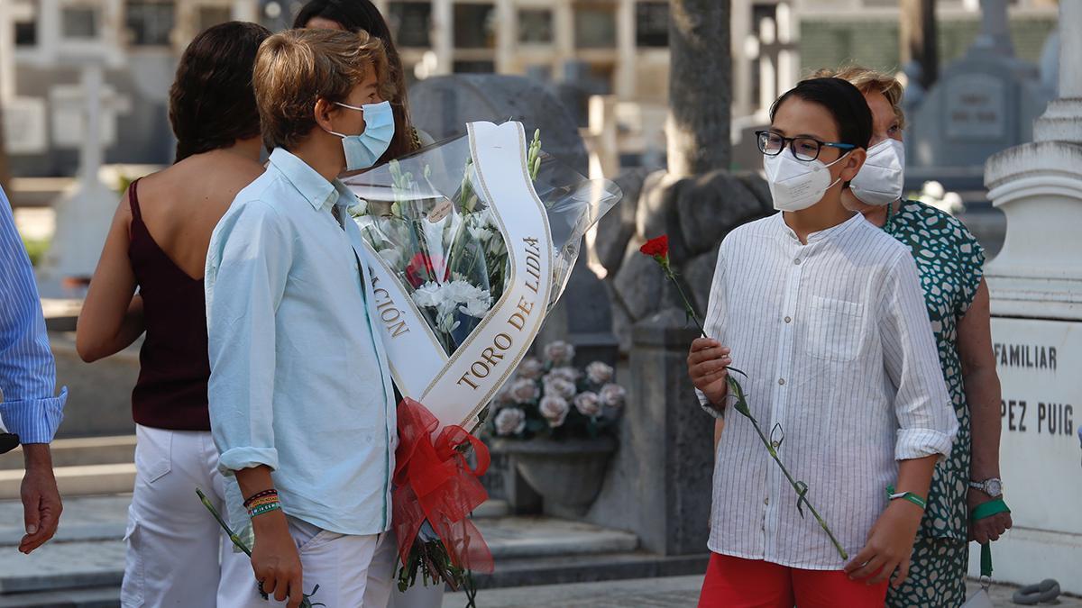 Homenaje a Manolete en el 74 aniversario de su muerte en Linares