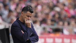 Míchel durante el Alavés