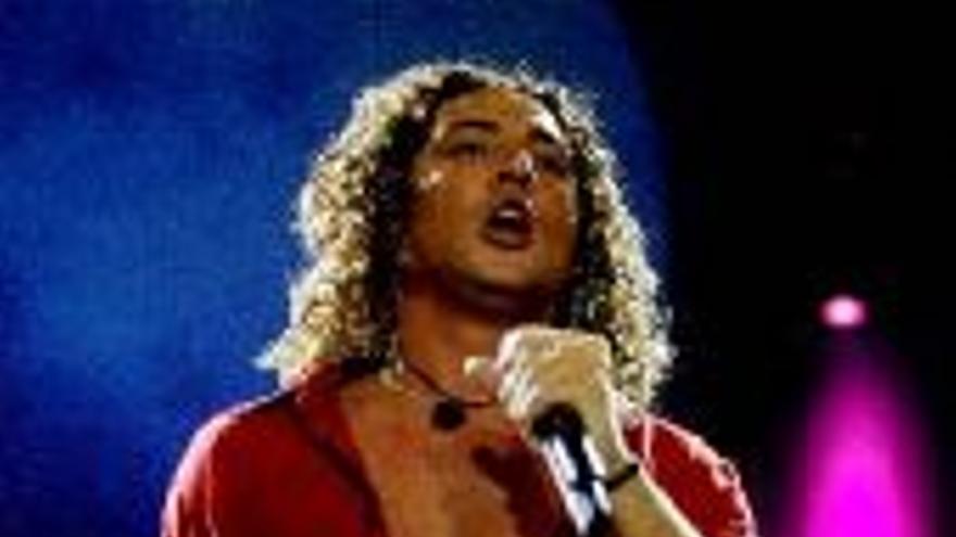 Bisbal pone toda la carne en el asador en el Príncipe Felipe