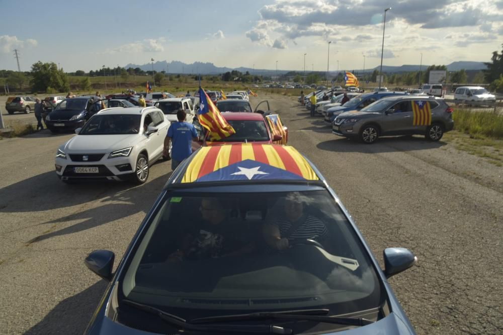 Tret de sortida de la rua cap a Lledoners amb més de 200 vehicles a l'aparcament de Menfis de Manresa