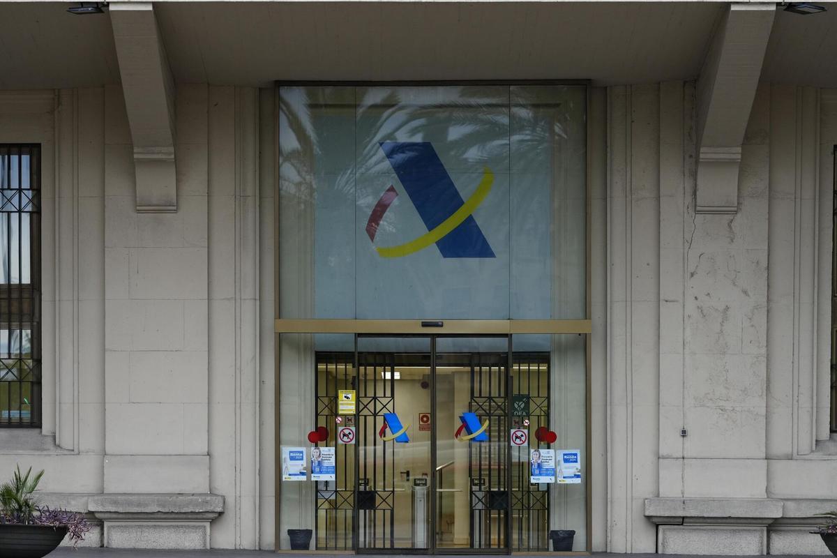 Així pots instal·lar pas a pas el certificat digital al teu mòbil: agilitzarà molt els tràmits de la Renda 2025