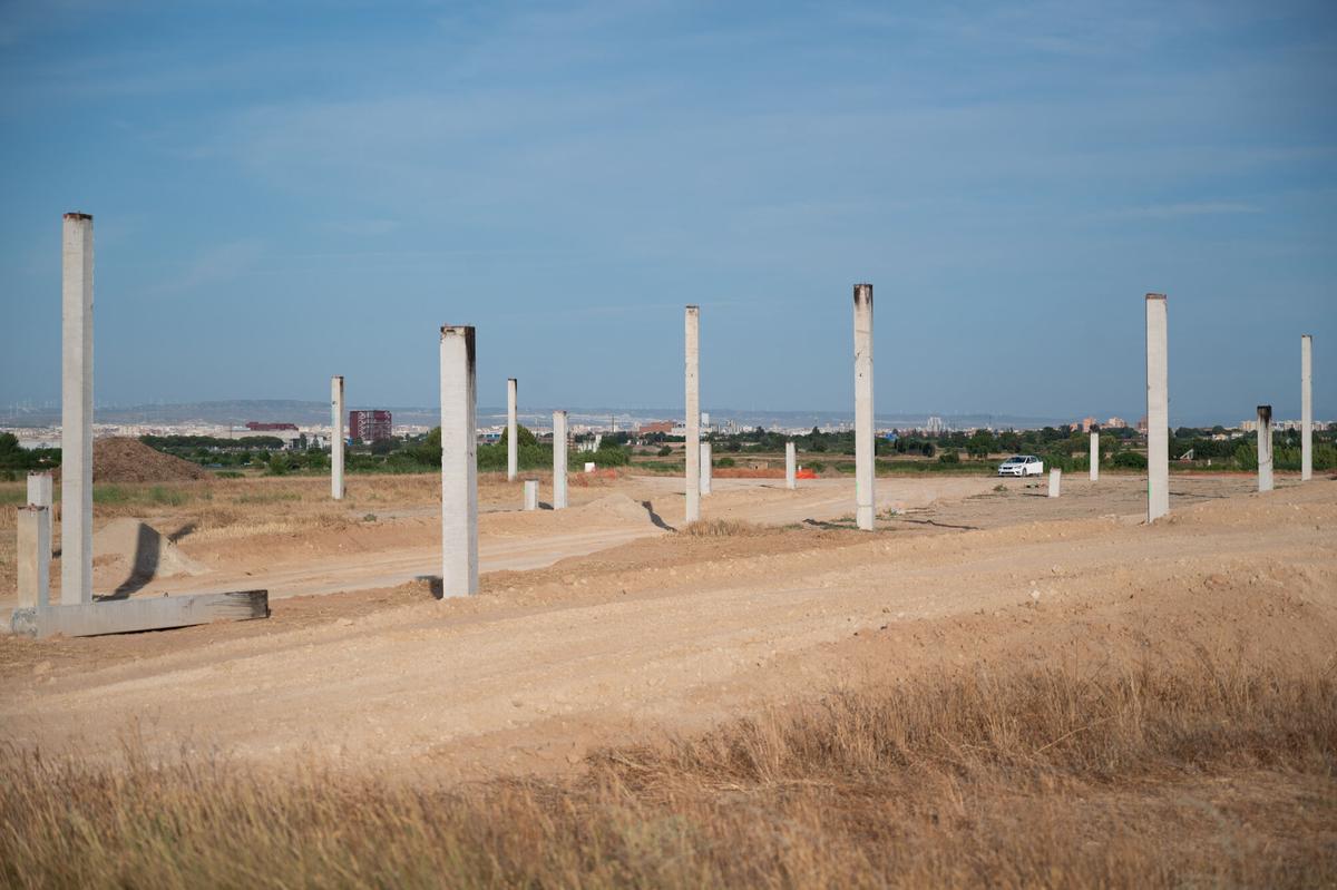 Primeros movimientos en el terreno de Microsoft en Villamayor de Gállego.