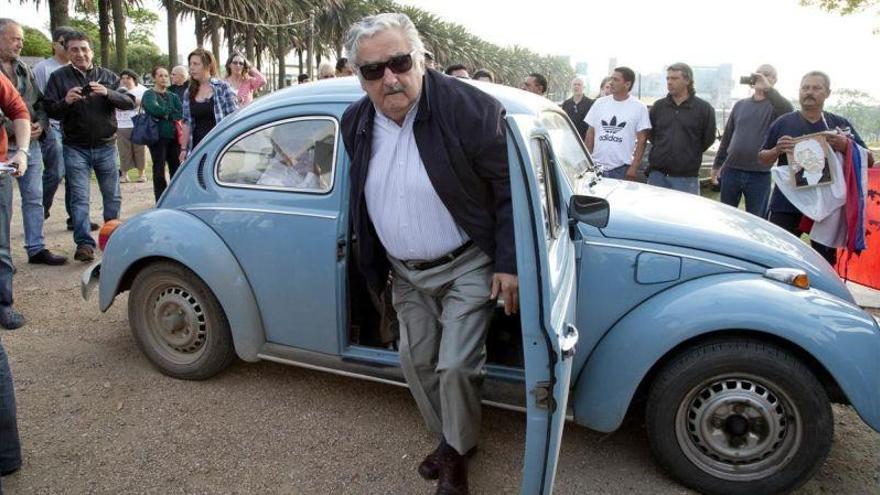 Mujica deja el Senado uruguayo porque siente el &quot;cansancio de un largo viaje&quot;