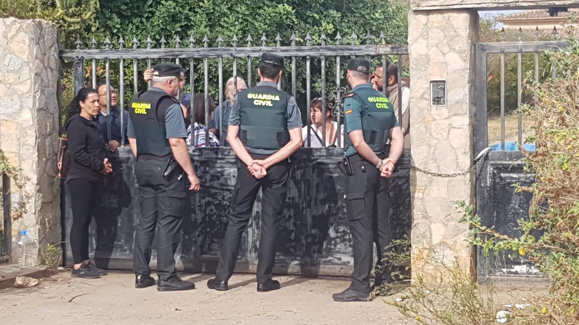 Un desahucio con violencia deja a una familia de 10 personas en la calle en Llucmajor