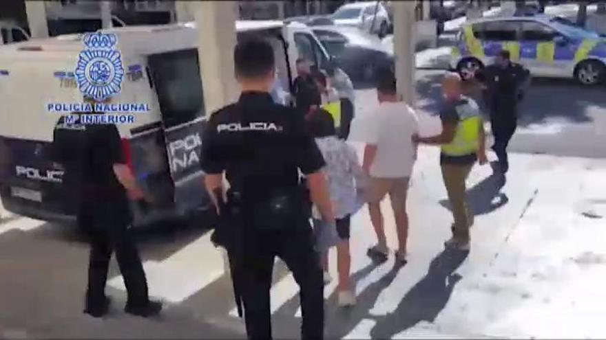 Cuatro turistas franceses detenidos por presuntamente violar a dos menores en Sevilla