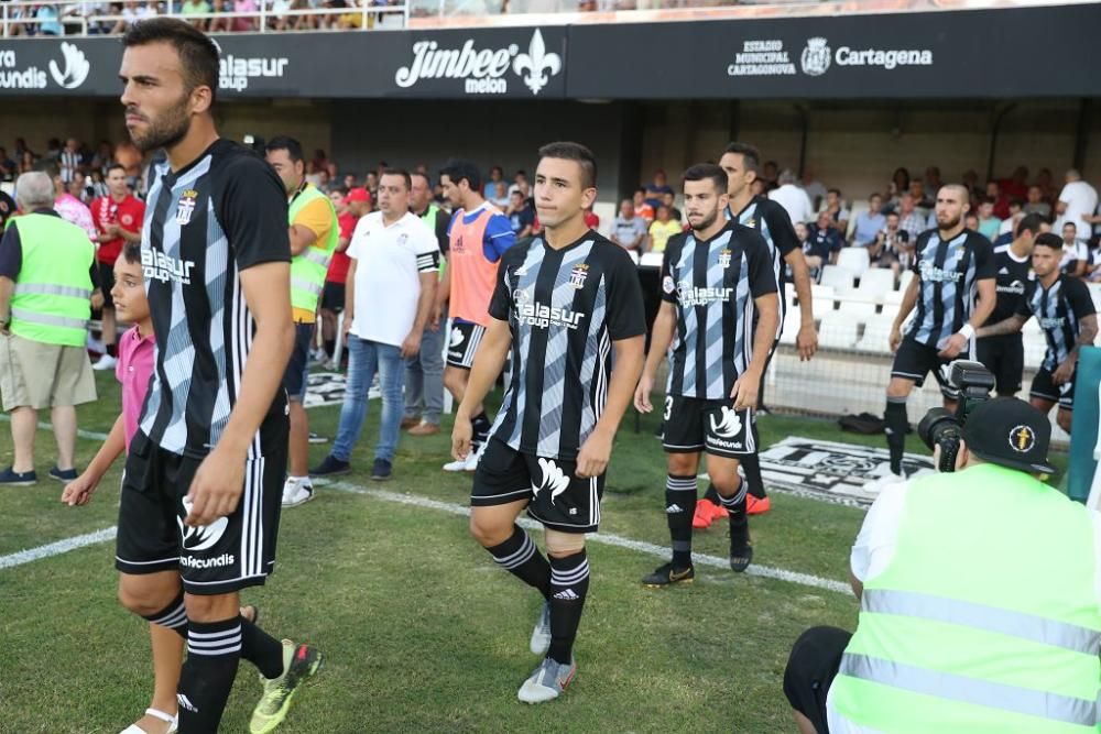 El FC Cartagena da por bueno el empate