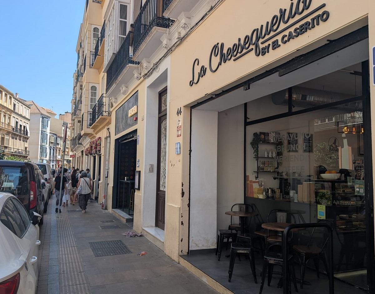 El local de La Cheesquería, justo enfrente del de USB, en la calle Carretería de Málaga.