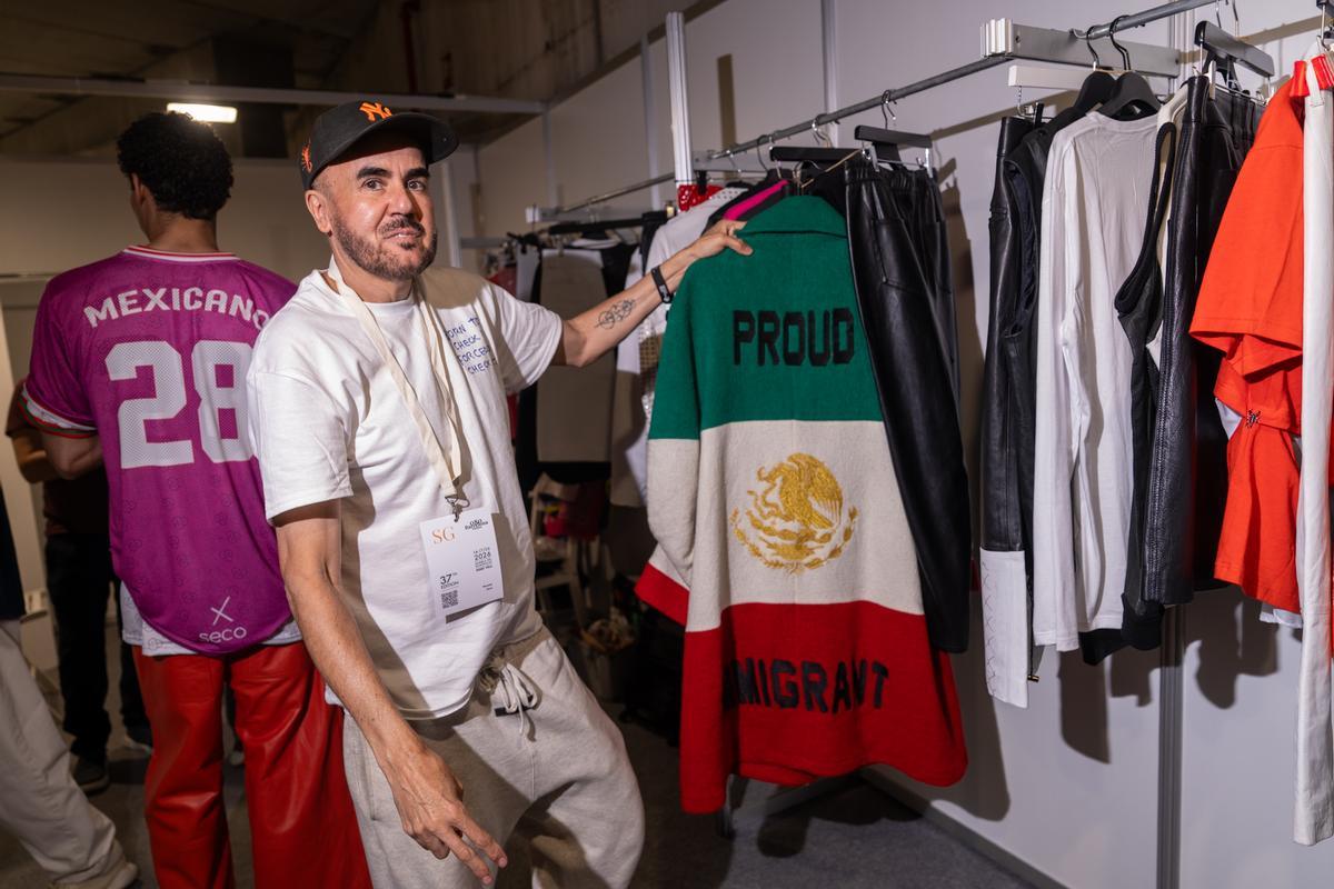 México en el alma y el corazón de la colección 'Orgullo Migrante' de Ricardo Seco.
