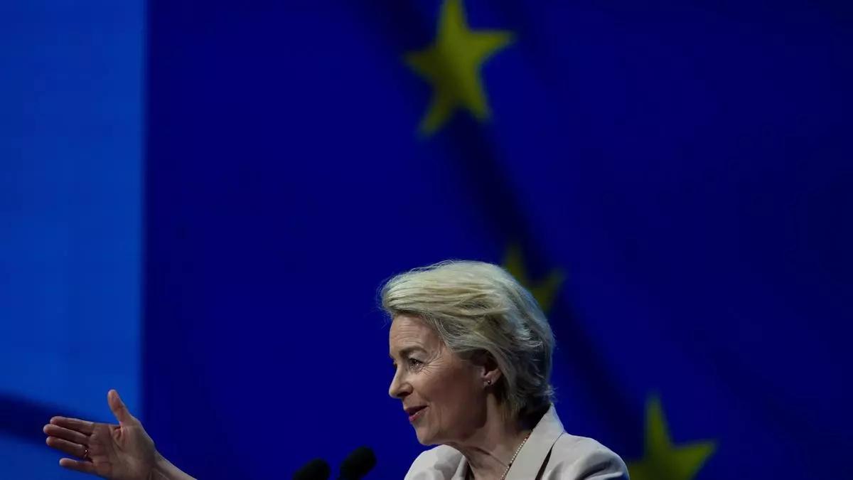 Von der Leyen obvia la dana en su discurso en el congreso del PPE y se centra en los aranceles de Trump y el apag車n