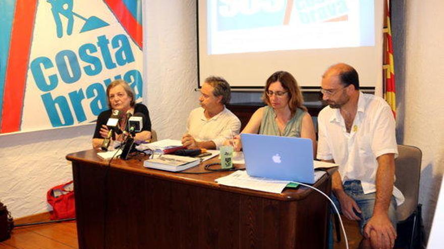 Els ponents que han parlat a Pals per SOS Costa Brava.