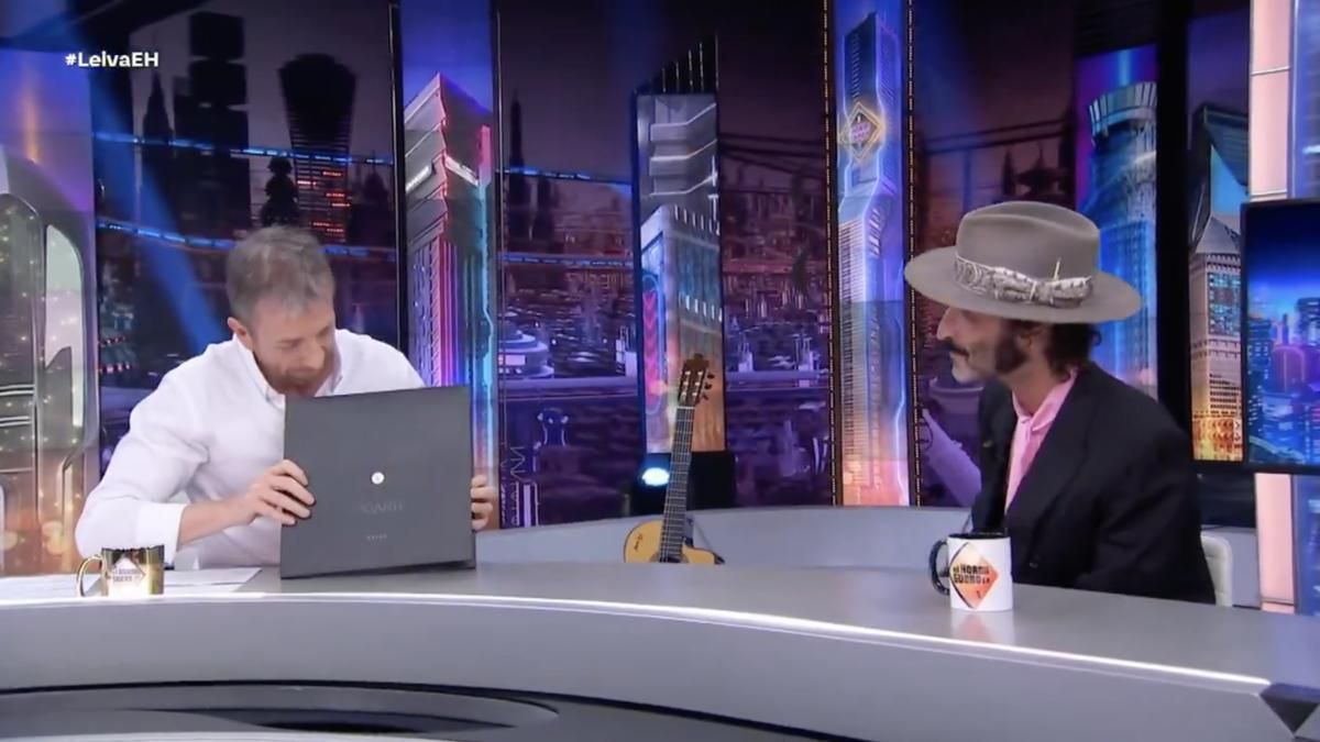 Leiva durante su entrevista con Pablo Motos en 'El Hormiguero'