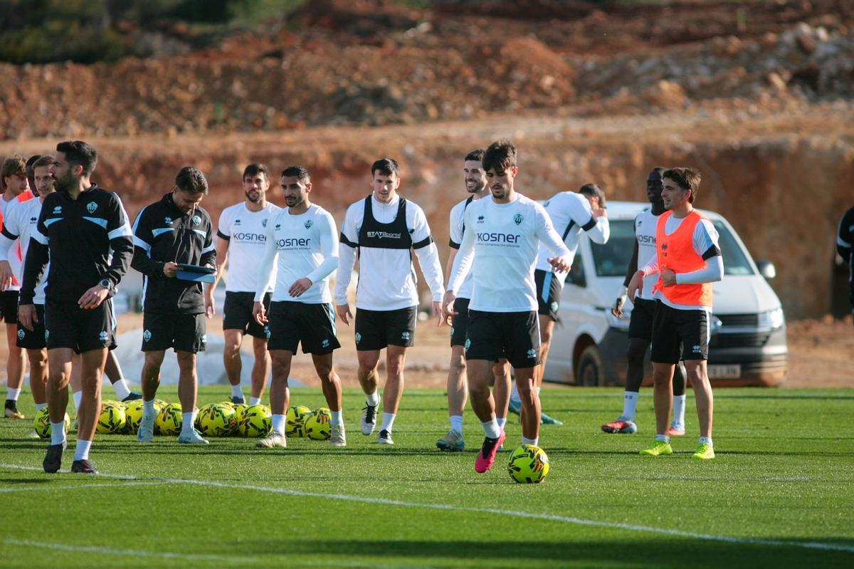 Los preparativos del Granada-Castellón, el cierre de la primera vuelta