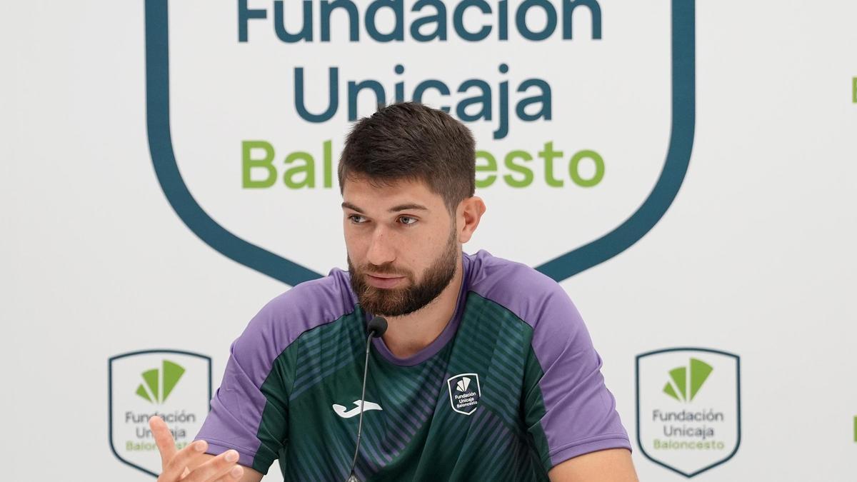 Presentación de Killian Tillie como jugador del Unicaja.