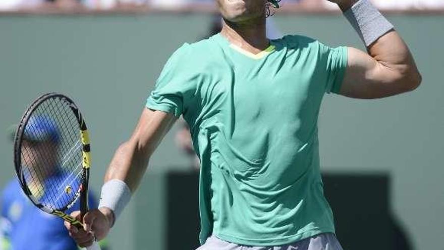 Nadal festeja su victoria sobre Berdych. // Efe