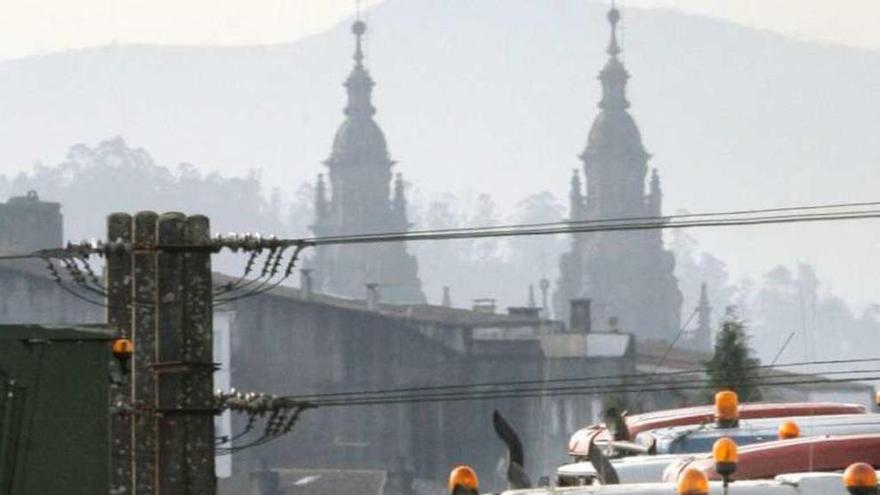 Los tractores en Santiago, en una protesta en 2009. // Efe