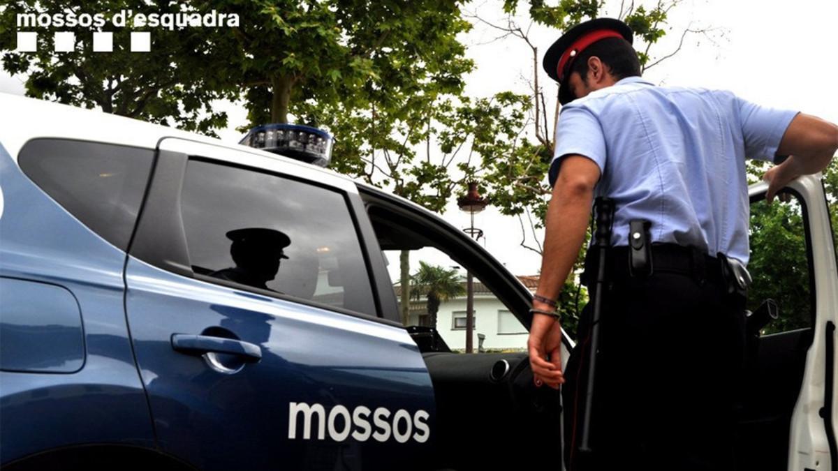 Los Mossos han detenido al presunto autor de las agresiones en Cornellà por desplegar una estelada