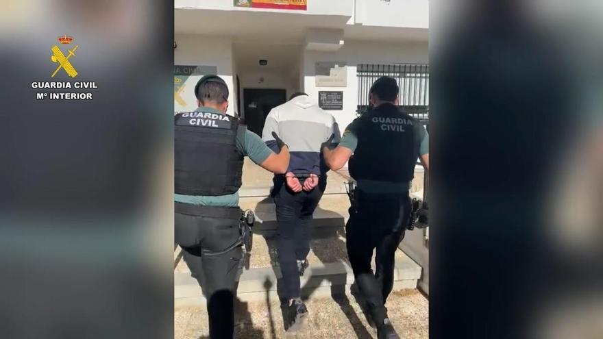 La Guardia Civil intercepta a una banda criminal vinculada con robos en viviendas de Extremadura