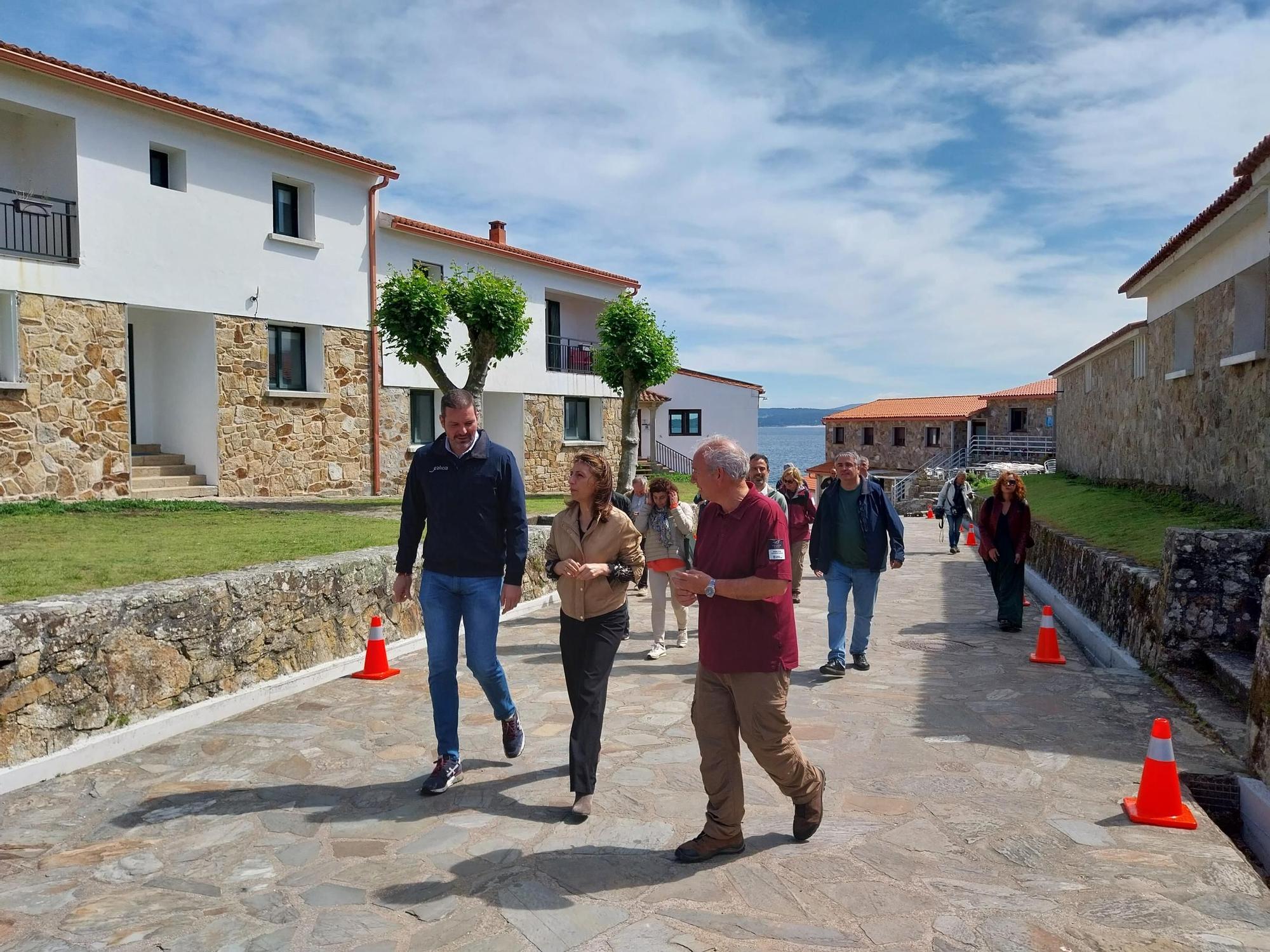 Visita a la isla de Ons: la antigua capilla de San Xaquín y el yacimiento de Castelo dos Mouros