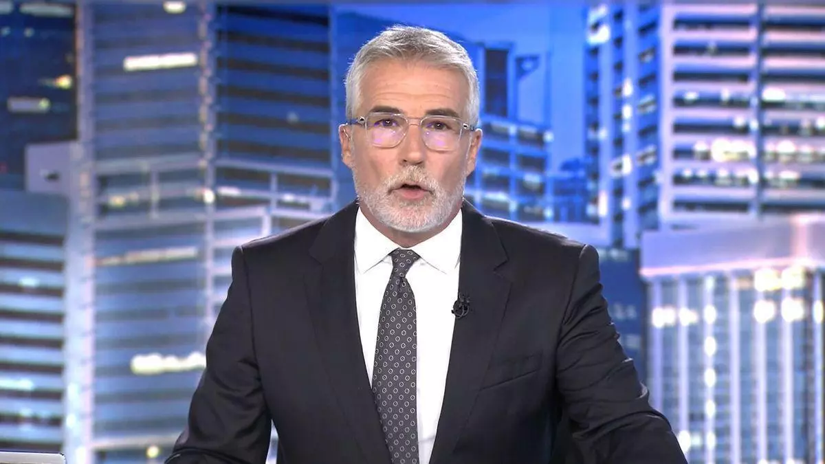Este es el pueblo gallego en el que veranea David Cantero cada año para "desintoxicarme y ser feliz": a 50 minutos de Santiago