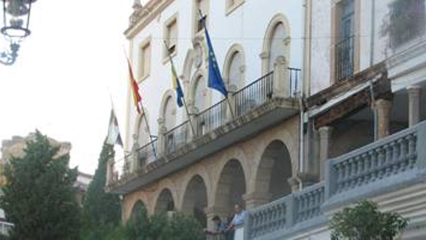El Ayuntamiento de Jaraíz, partidario de solicitar la línea del Instituto de Crédito Oficial