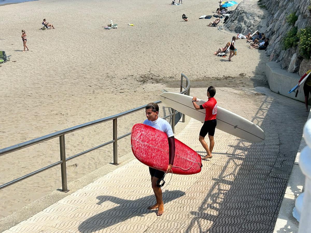 EN IMÁGENES: Más que competición en Salinas de la mano del Longboard Festival