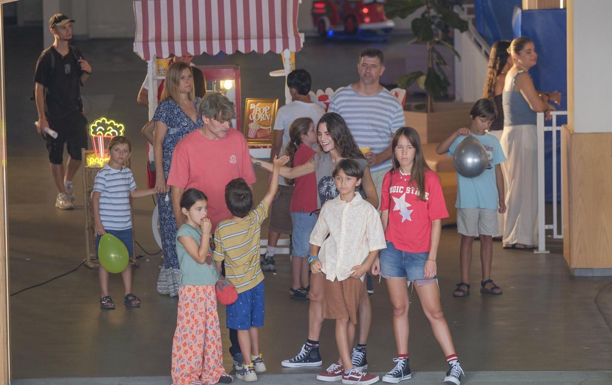 Rodaje de 'Menudas vacaciones' con Salva Reina y Amaia Salamanca
