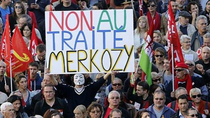 Manifestantes en París.