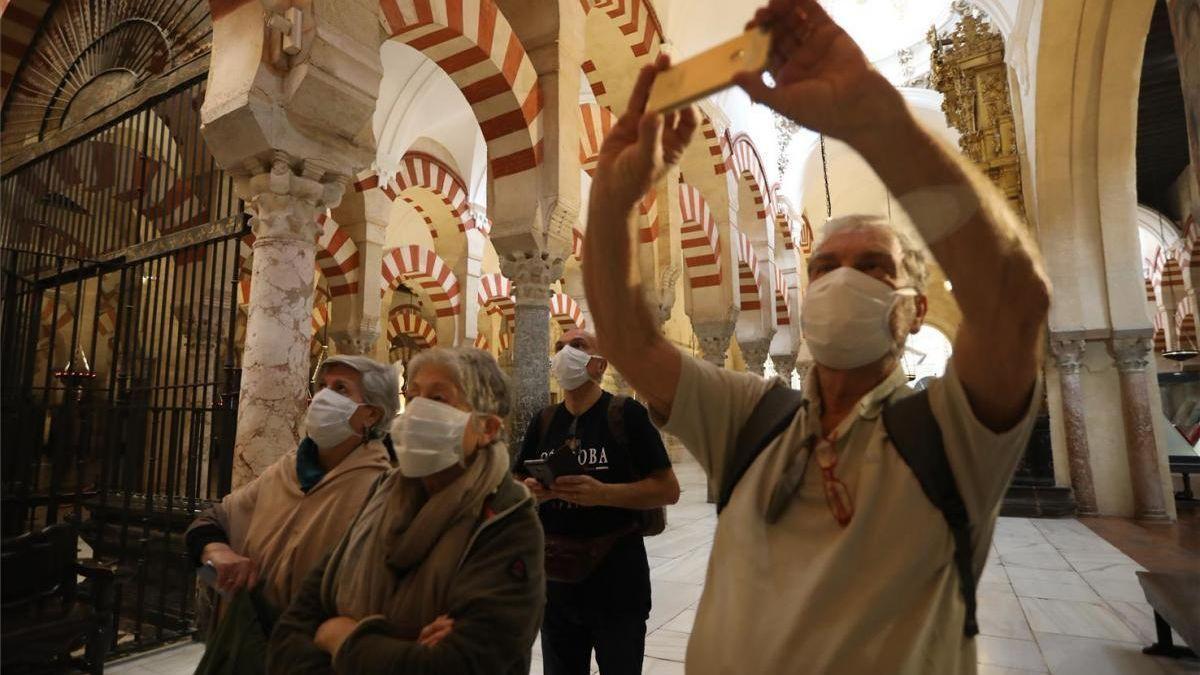 Turistas en la Mezquita de Córdoba