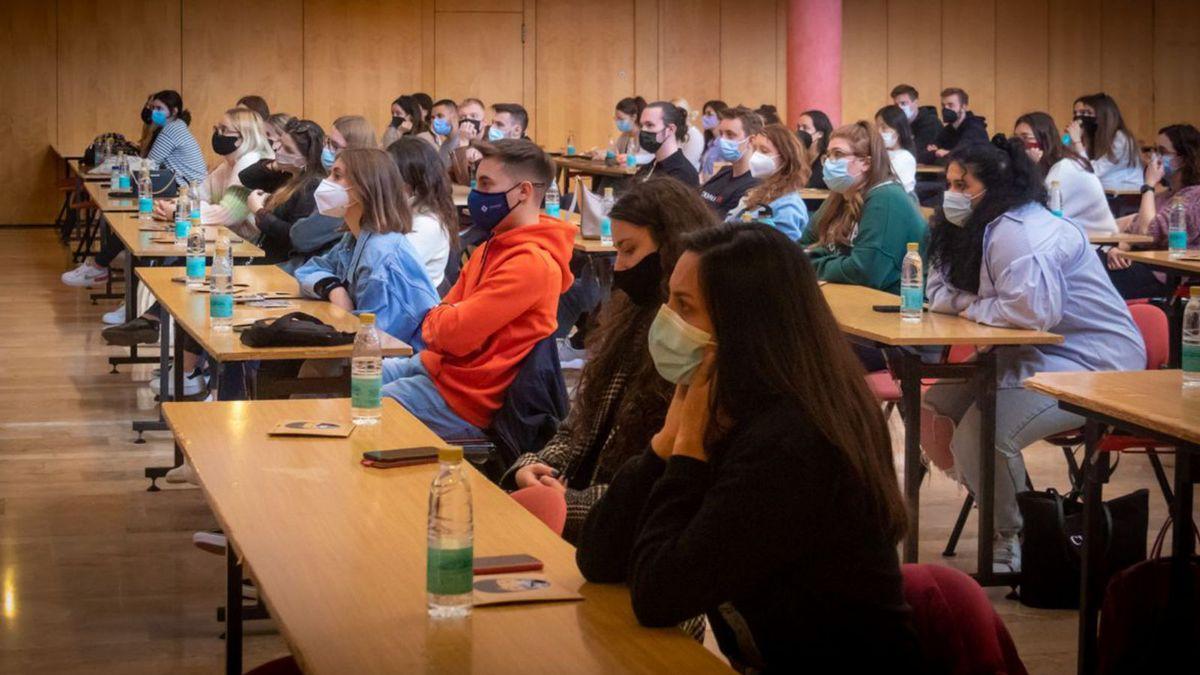 Alumnos de la UIB.