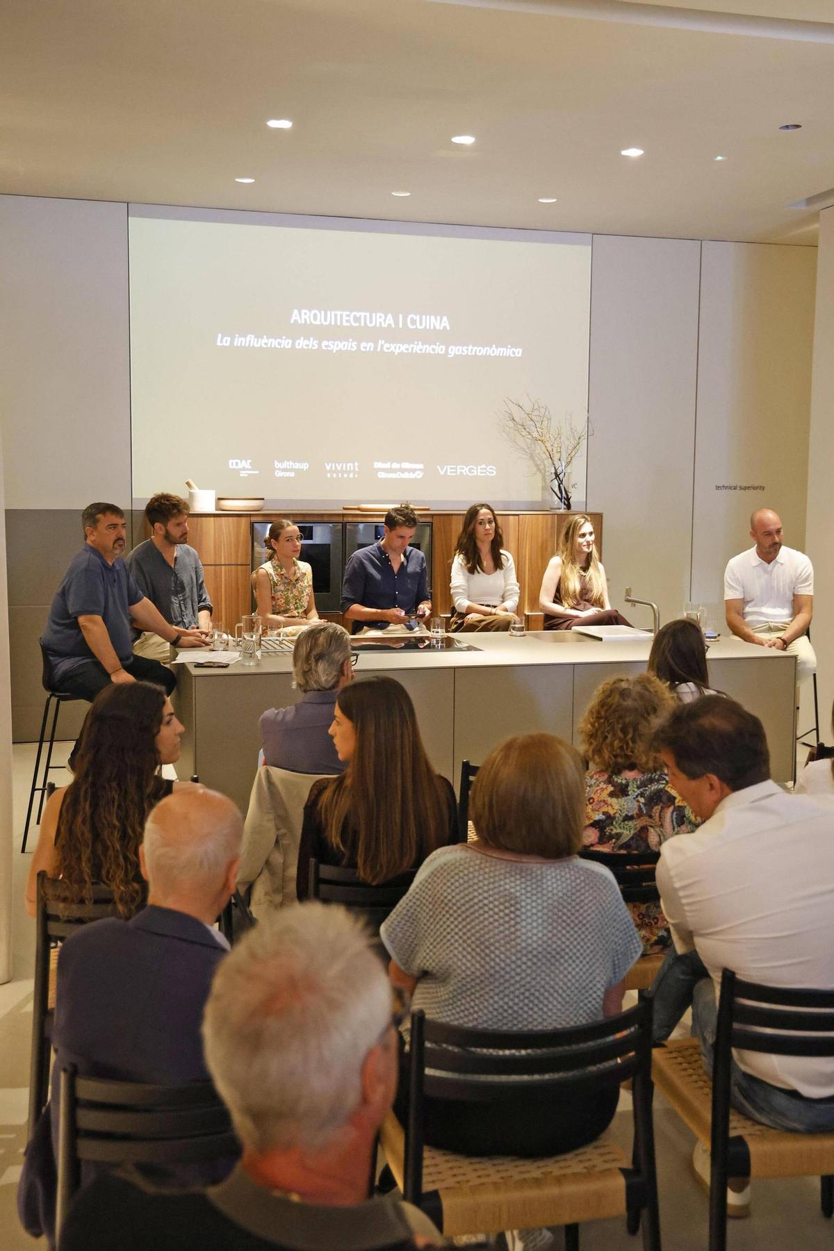 FOTOS TAULA RODONA/260609DDG_Aniol Resc (238672803)