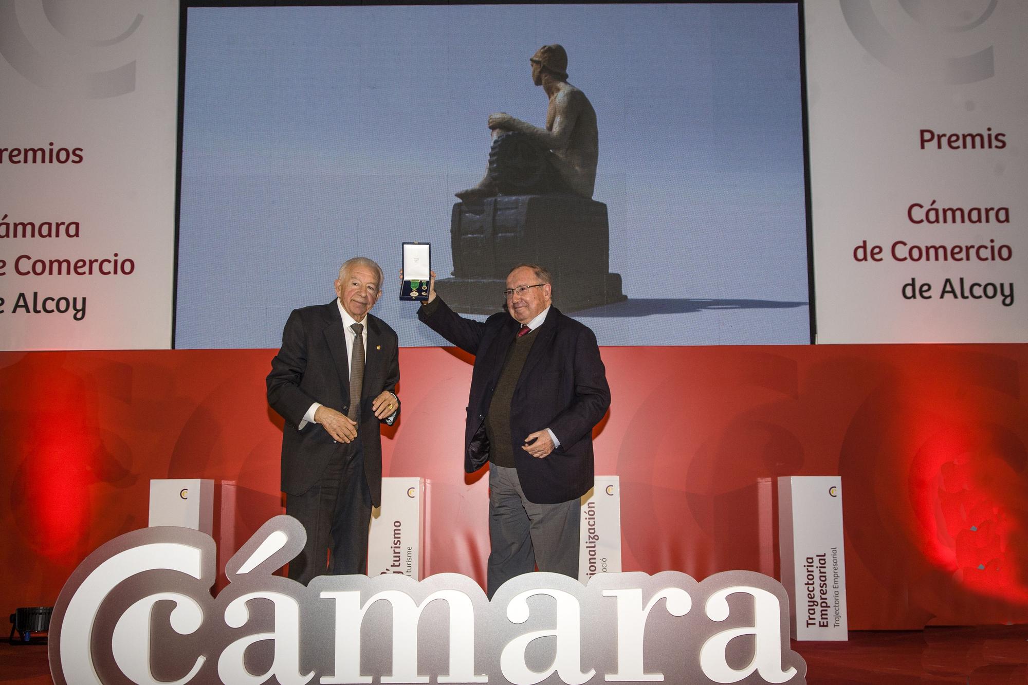 Respaldo social a la entrega de premios de la Cámara de Alcoy