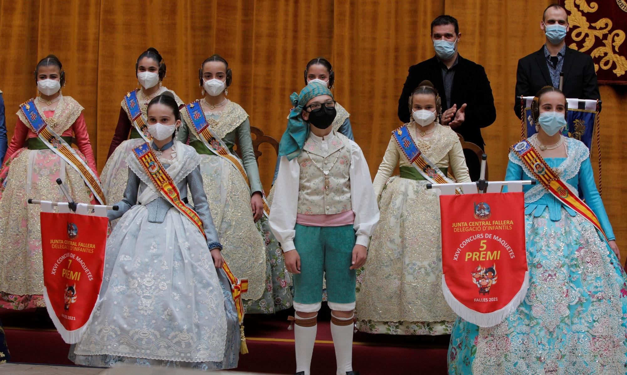 Las fallas infantiles vuelven con los "brillants", fotos y reparto de premios