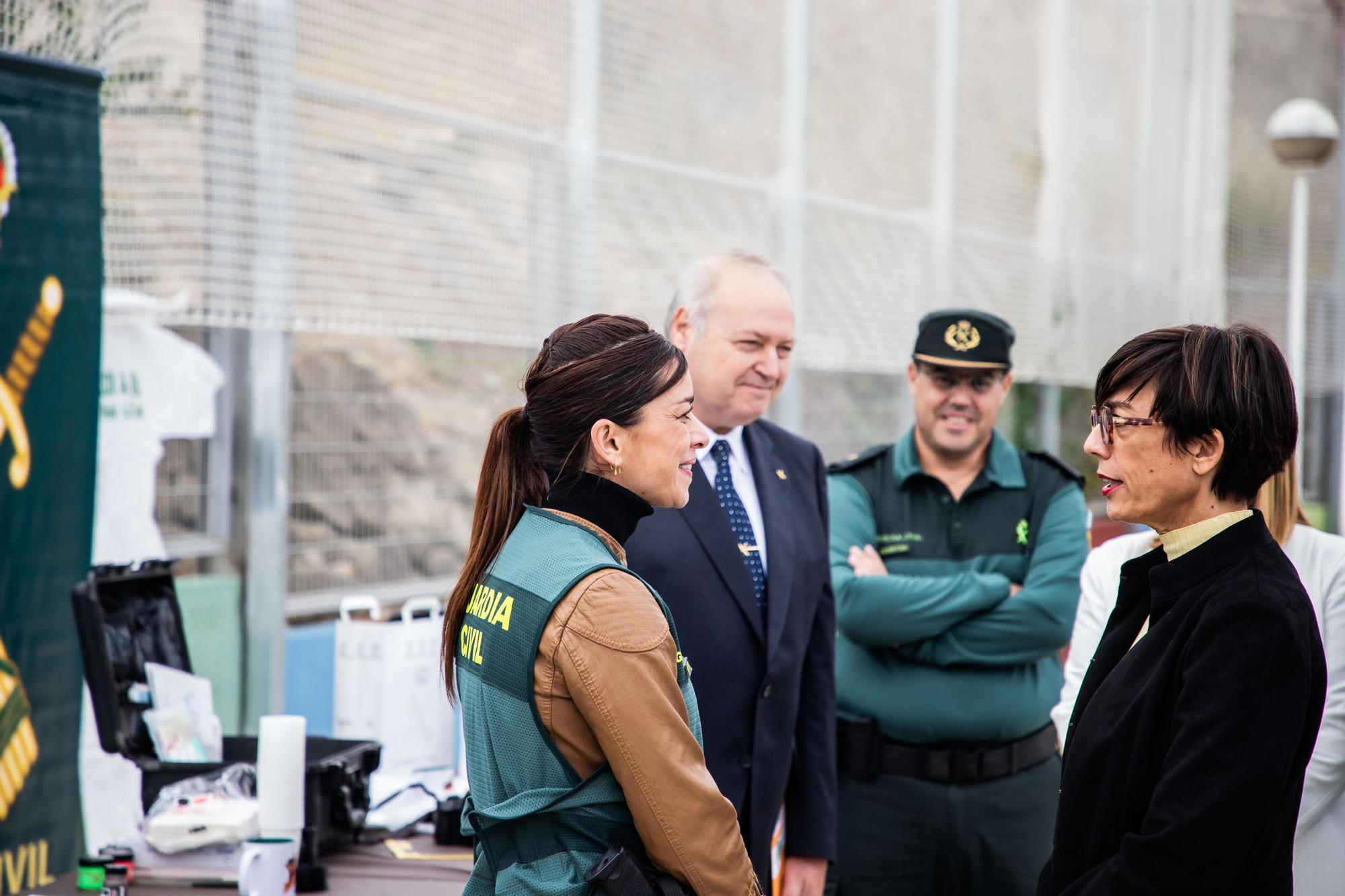 Visita de la Directora de la Guardia Civil al colegio de Hurchillo