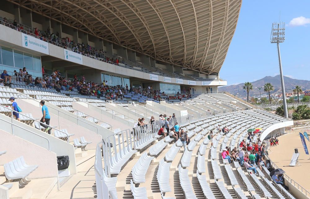 Búscate en las fotos de la VI Fiesta del Deporte de Málaga