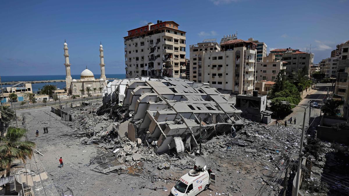 Un edificio derruido en la ciudad de Gaza a causa de los bombardeos israelís.