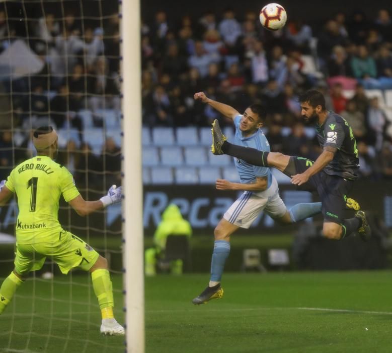 El Celta remonta bajo el diluvio y enloquece a Balaídos. // A. Villar | J. Lores | EFE