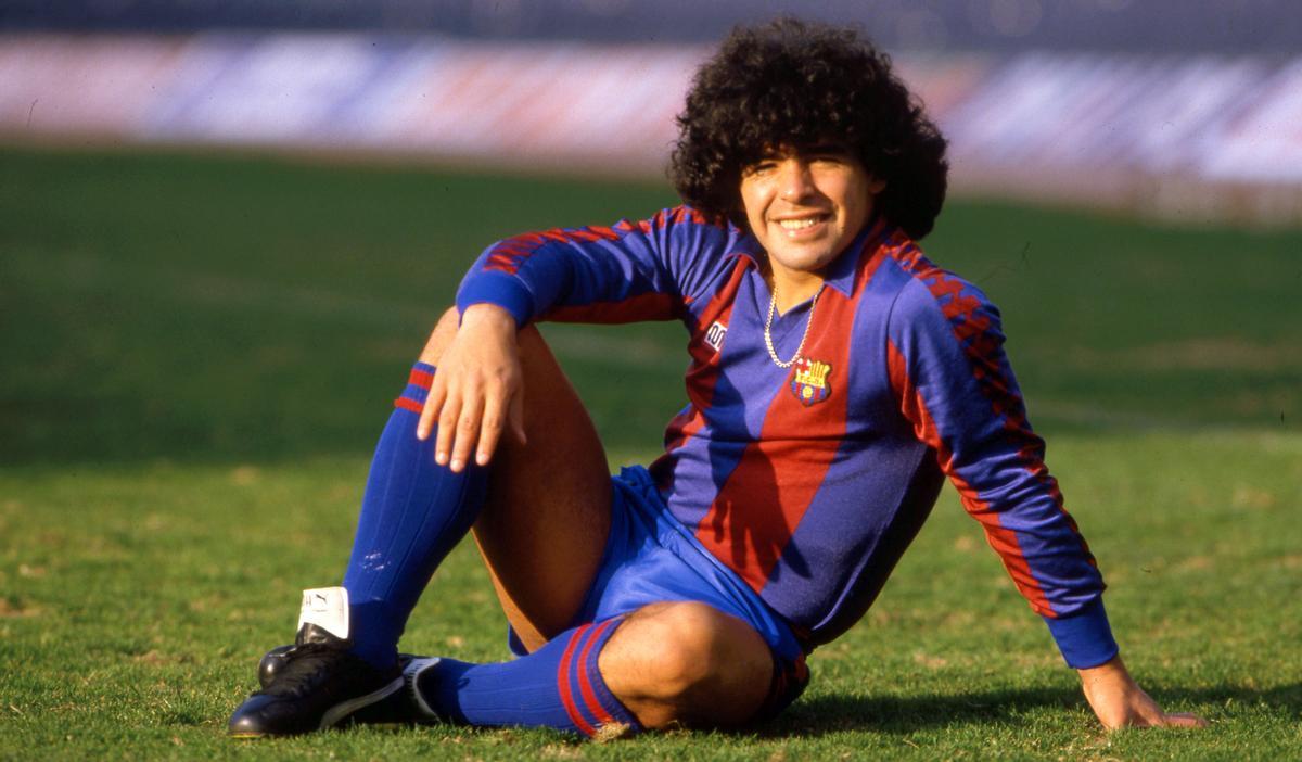 Diego Armando Maradona of Barcelona during a photoshoot with the Barcelona club at Barcelona, Spain on January 20th 1984 ( Photo by Michel Barrault / Onze / Icon Sport via Getty Images )