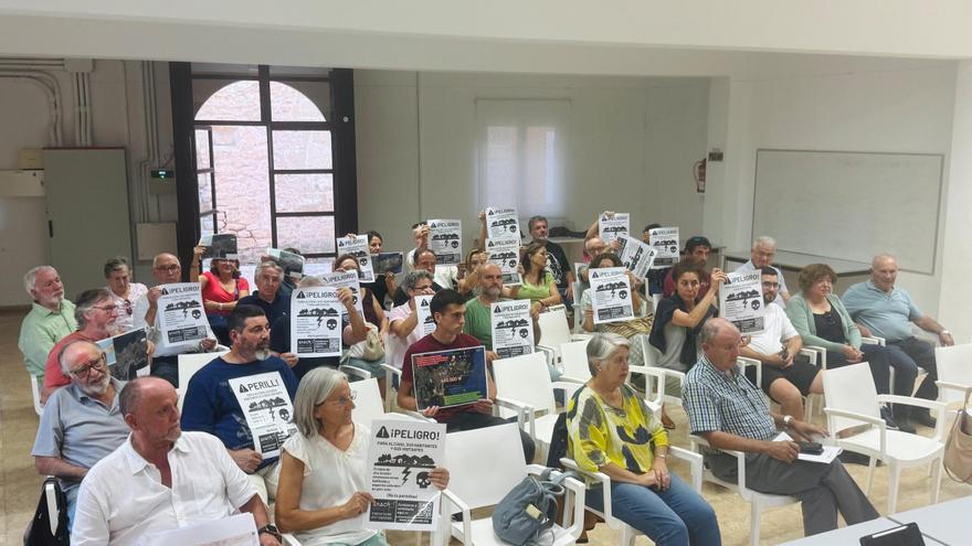 La asociación contra el segundo cable acusa al Ayuntamiento de Alcúdia de intentar intimidarla