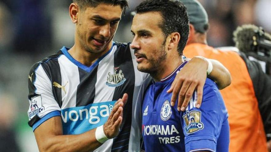 Ayoze y Pedro, en uno de sus enfrentamientos anteriores en la Premier.