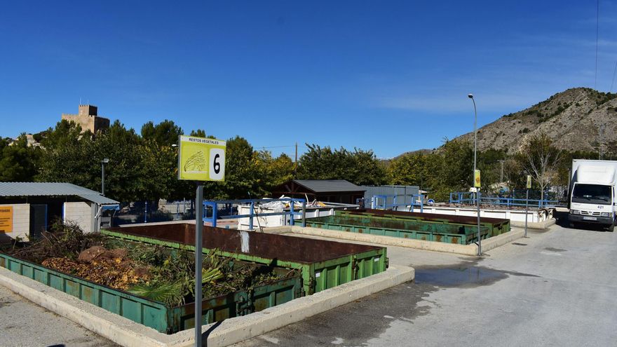 Tres detenidos por robos con fuerza en el ecoparque de Petrer
