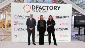 La consellera dIgualtat i Feminismes de la Generalitat de Catalunya, Eva Menor, juntament amb el delegat especial de lEstat al CZFB, Pere Navarro, i la directora general del CZFB, Blanca Sorigué.
