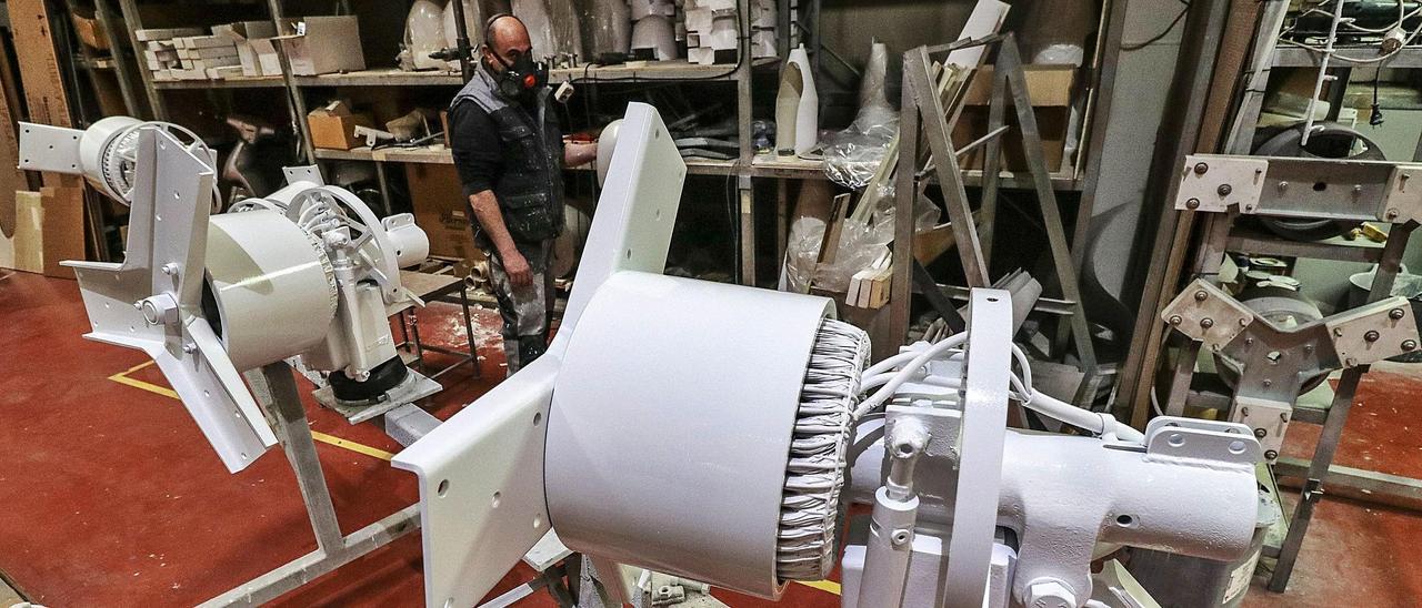 Fabricación de los aerogeneradores en la fábrica de Bornay en Castalla. |