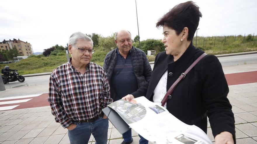 Los vecinos, inquietos ante la parálisis de Ecojove (en imágenes)