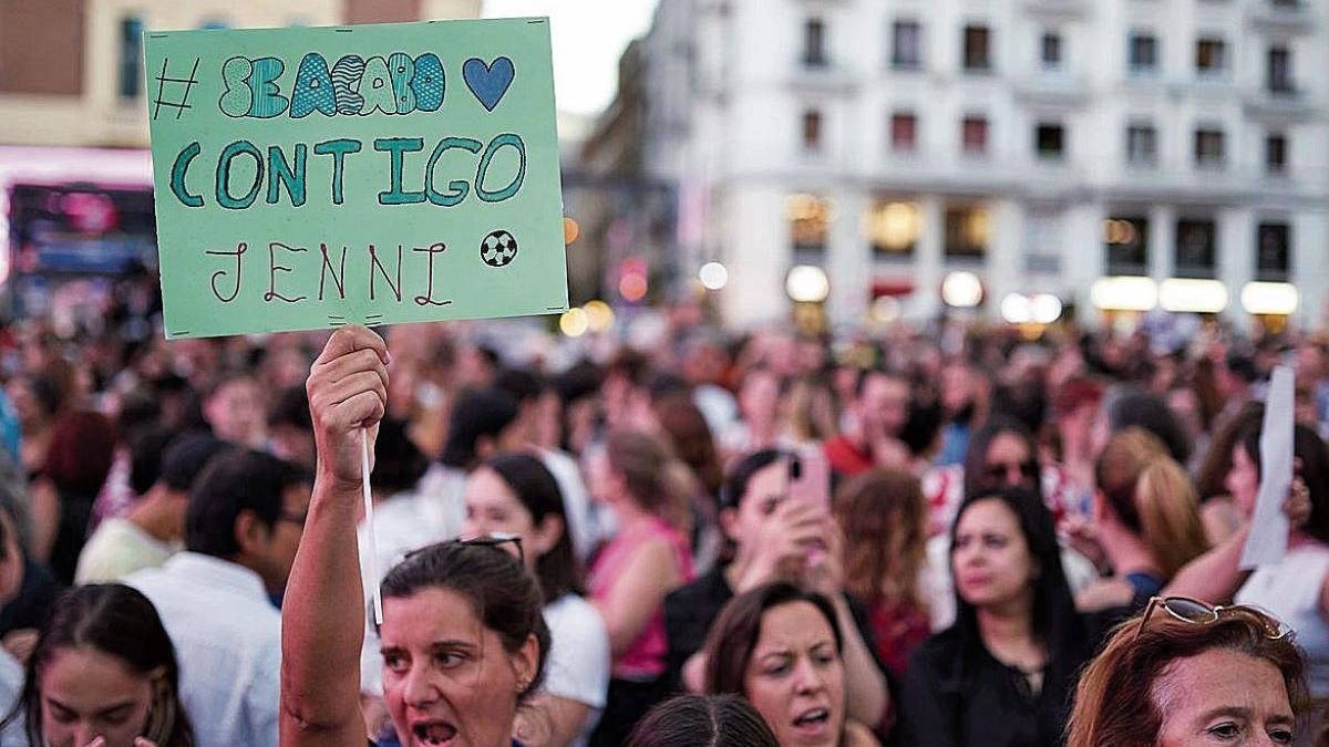 Manifestación de apoyo a Jenni Hermoso. / EL PERIÓDICO