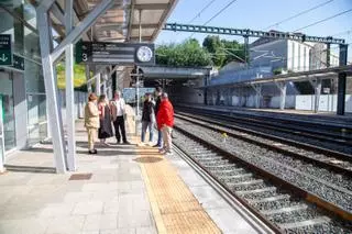 El PP pide explicaciones por el encierro de unos viajeros en la estación de Os Eidos