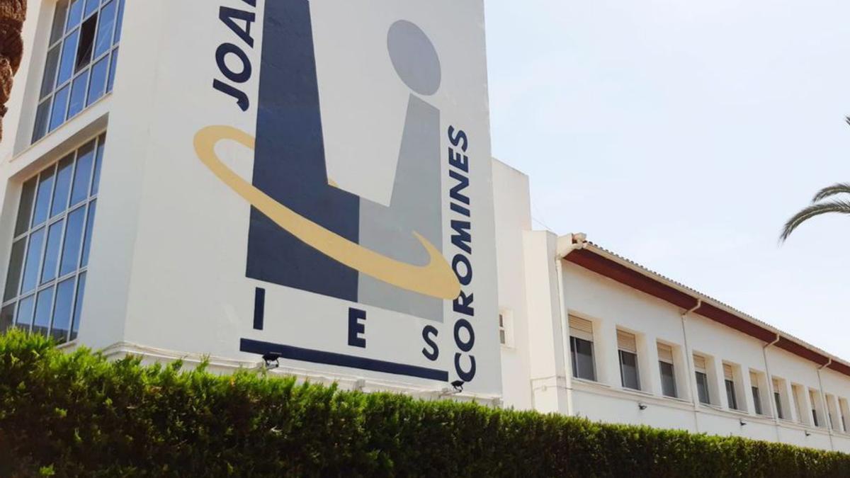 Imagen de la fachada del instituto Joan Coromines de Benicarló. | MEDITERRÁNEO