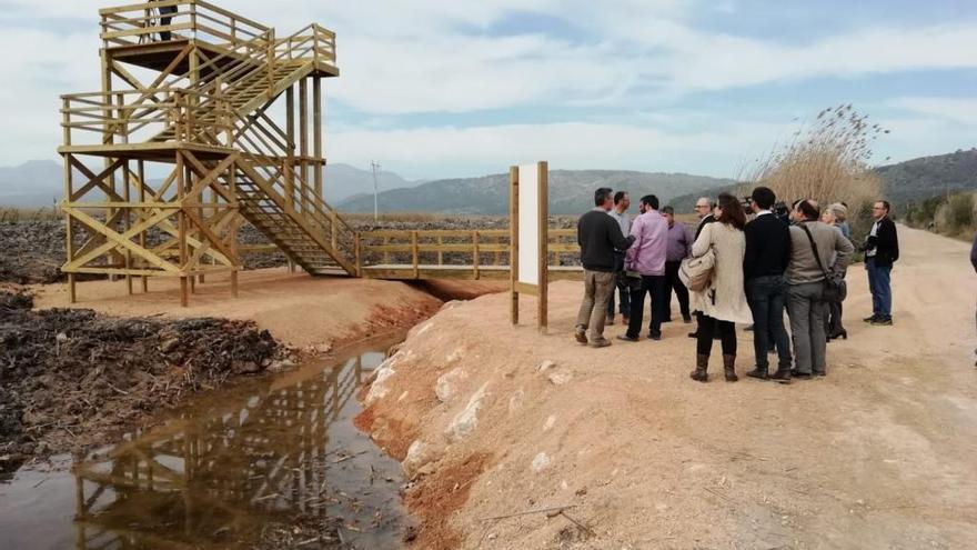 El conseller de Medio Ambiente y otras autoridades han recorrido la zona de obras.